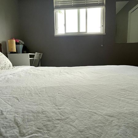 Private Room With Queen Bed In Richmond 202 외부 사진